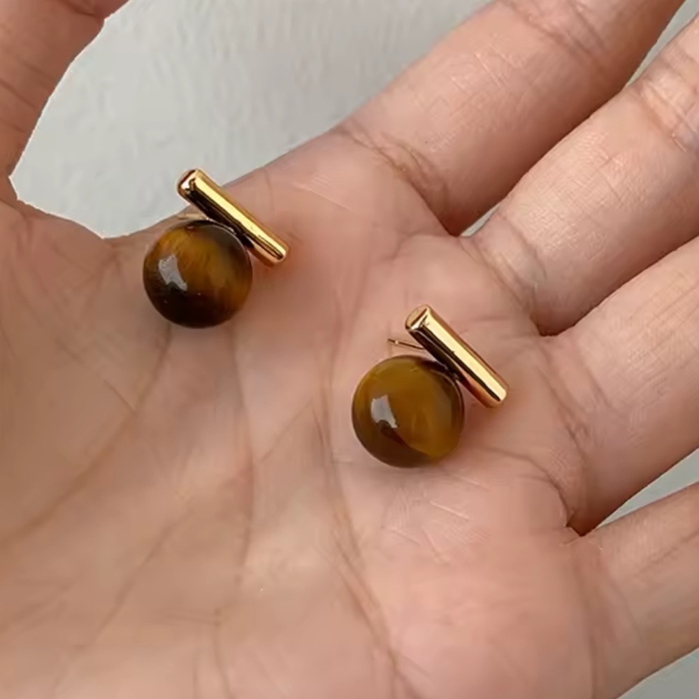 Vintage Tiger’s Eye Stud Earrings — Classic Gold Tone - Picture 7 of 10